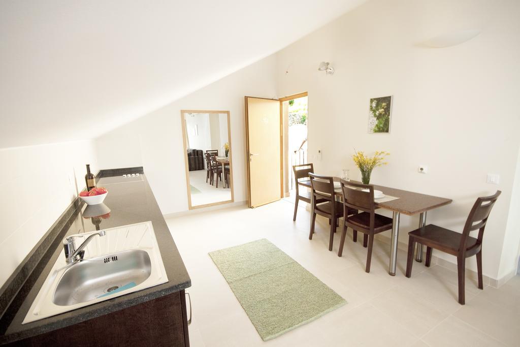 Eol Apartments Viganj Bagian luar foto